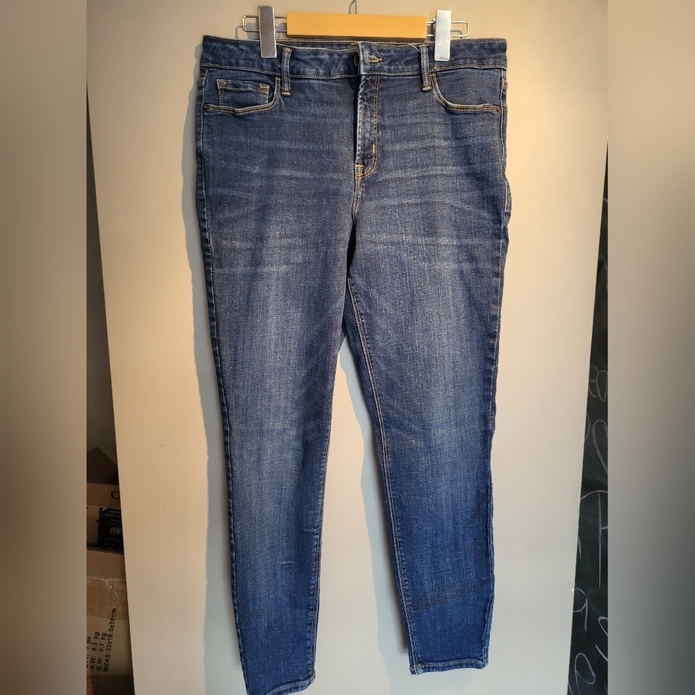 Women Old Navy Jeans, Size 12 (32x - Picture 1 of 6